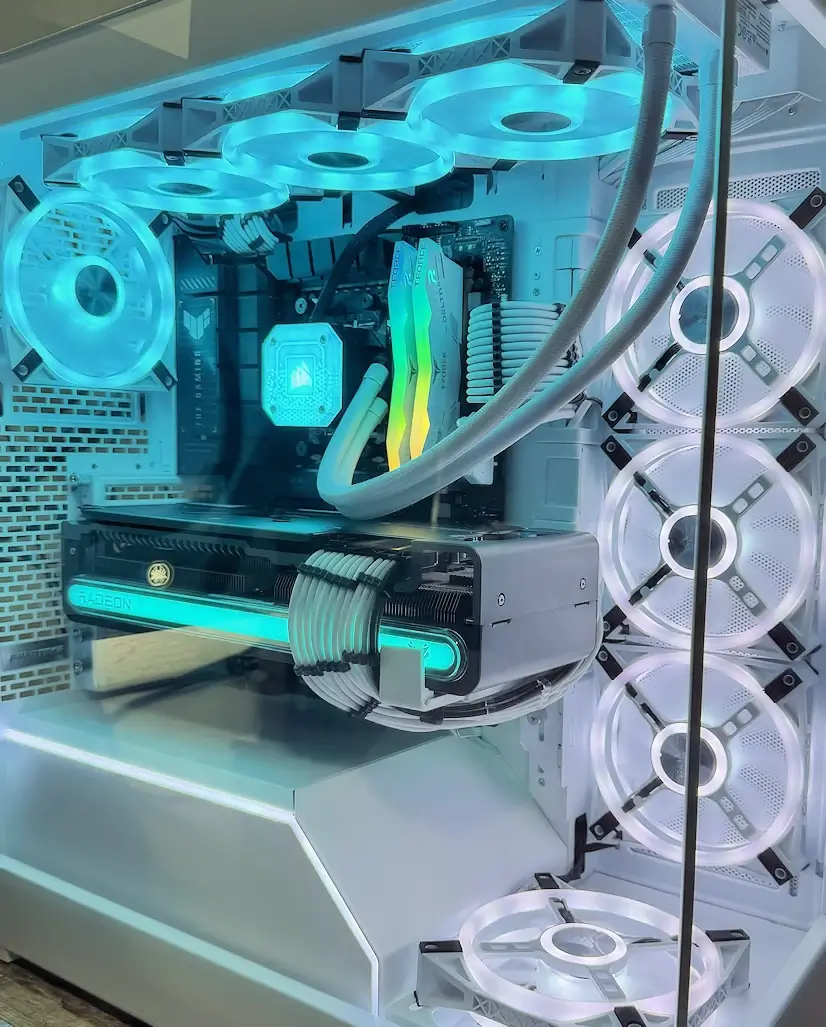 Montaje Gaming PC Phanteks Pozuelo de Alarcón